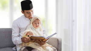 agar anak mau belajar membaca al quran, tips membaca al quran, ayah mengajarkan anak baca al quran