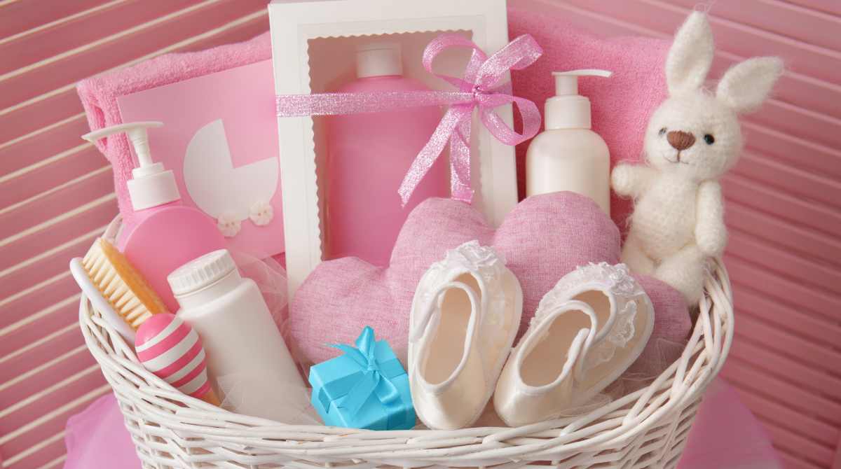 apa itu baby shower, acara nujuh bulanan, tema baby shower, kado baby shower, perlengkapan bayi