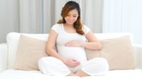 manfaat babyplus, babyplus untuk ibu hamil, babyplus untuk janin, ibu hamil mengelus perut