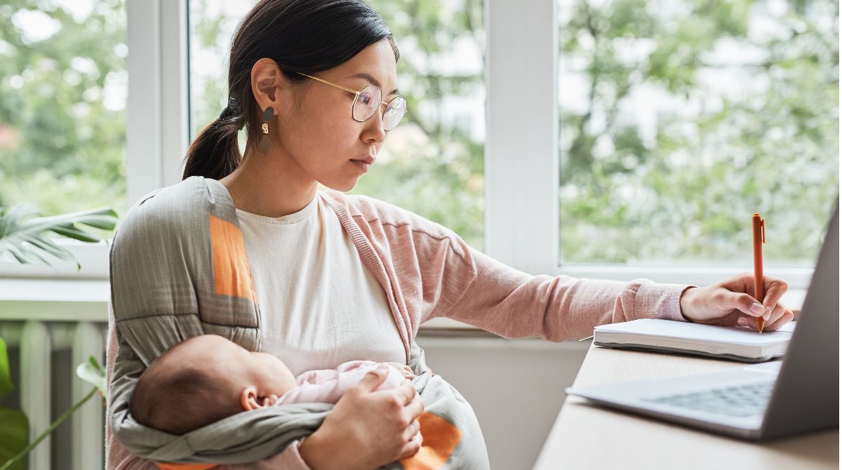 uu cuti melahirkan 6 bulan, ibu bekerja sambil menggendong bayi, uu kia