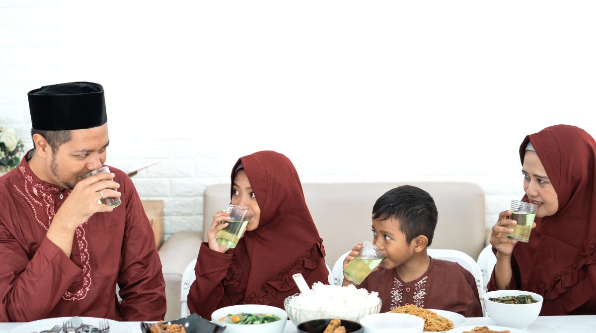 tips agar anak kuat puasa seharian, anak puasa