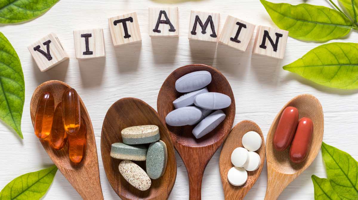 aturan minum vitamin yang benar, minum vitamin