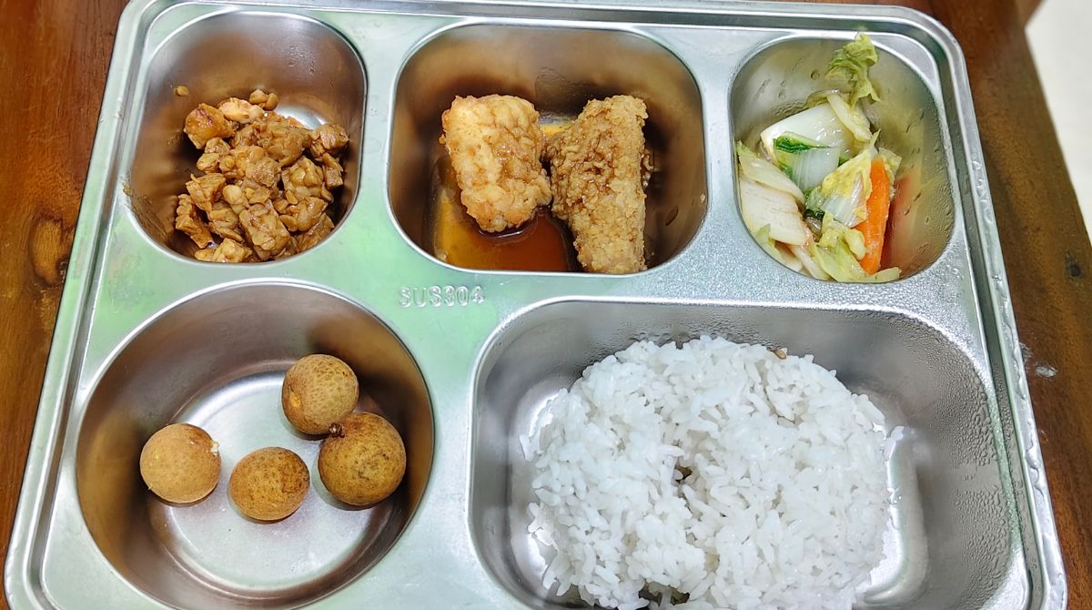 mbg di sekolah