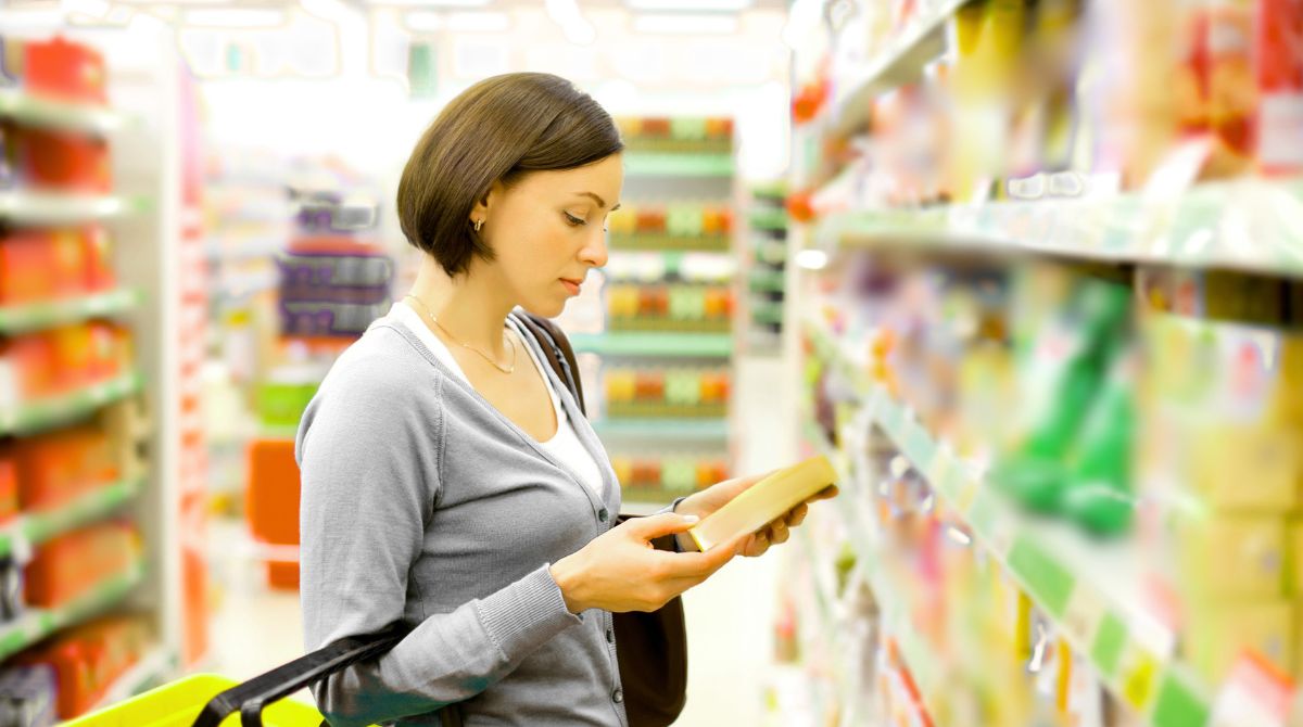 memilih susu pertumbuhan, cek label kemasan